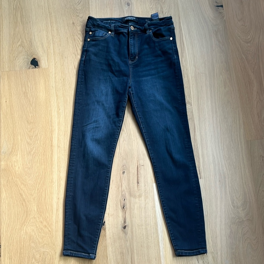 Liverpool Los Angeles High Rise Ankle size 10/30
